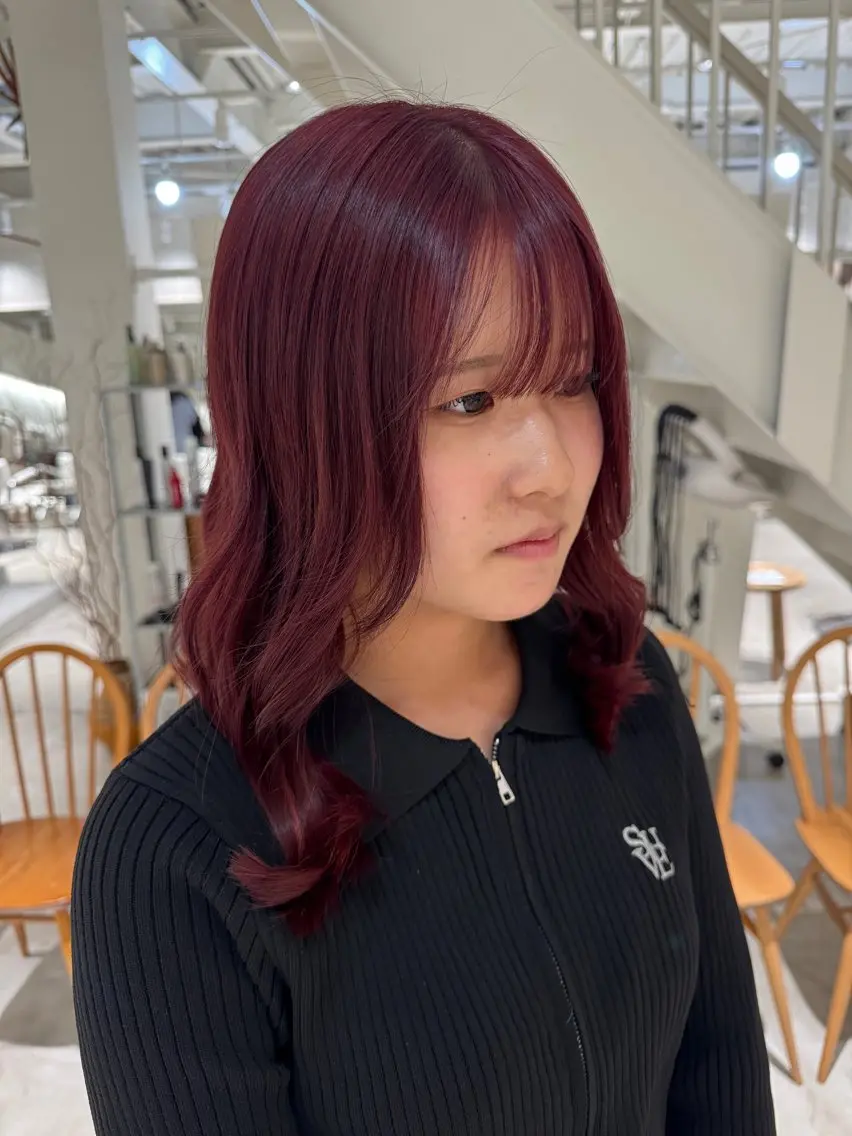 カラー 本田 実可子のヘアスタイル