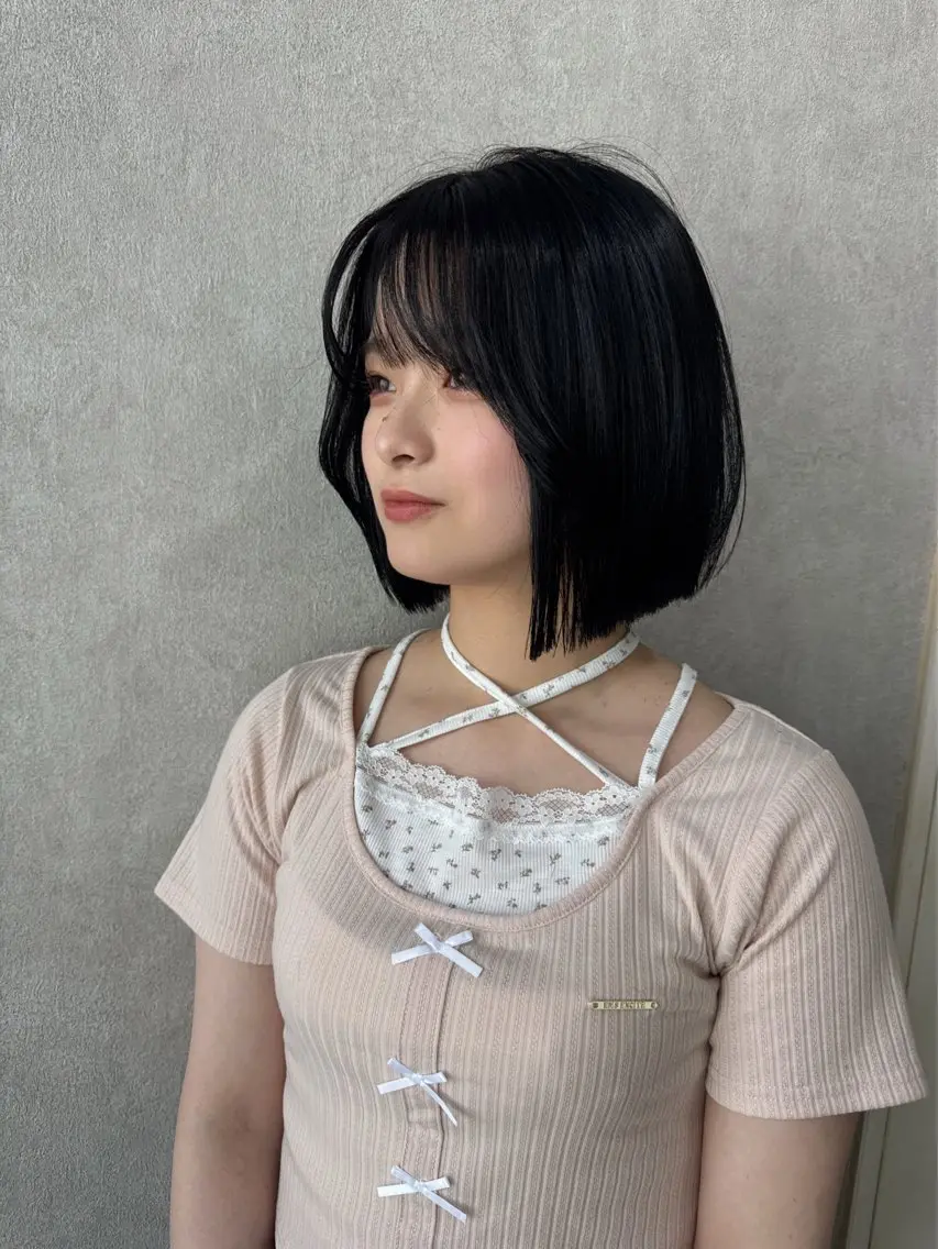ミディアム カラー アッシュ アッシュブラウン ベージュカラー 黒髪 ブリーチ カット ヘアカラー トリートメント 赤み無し柔らかカラー 【梅田】madokaのヘアスタイル