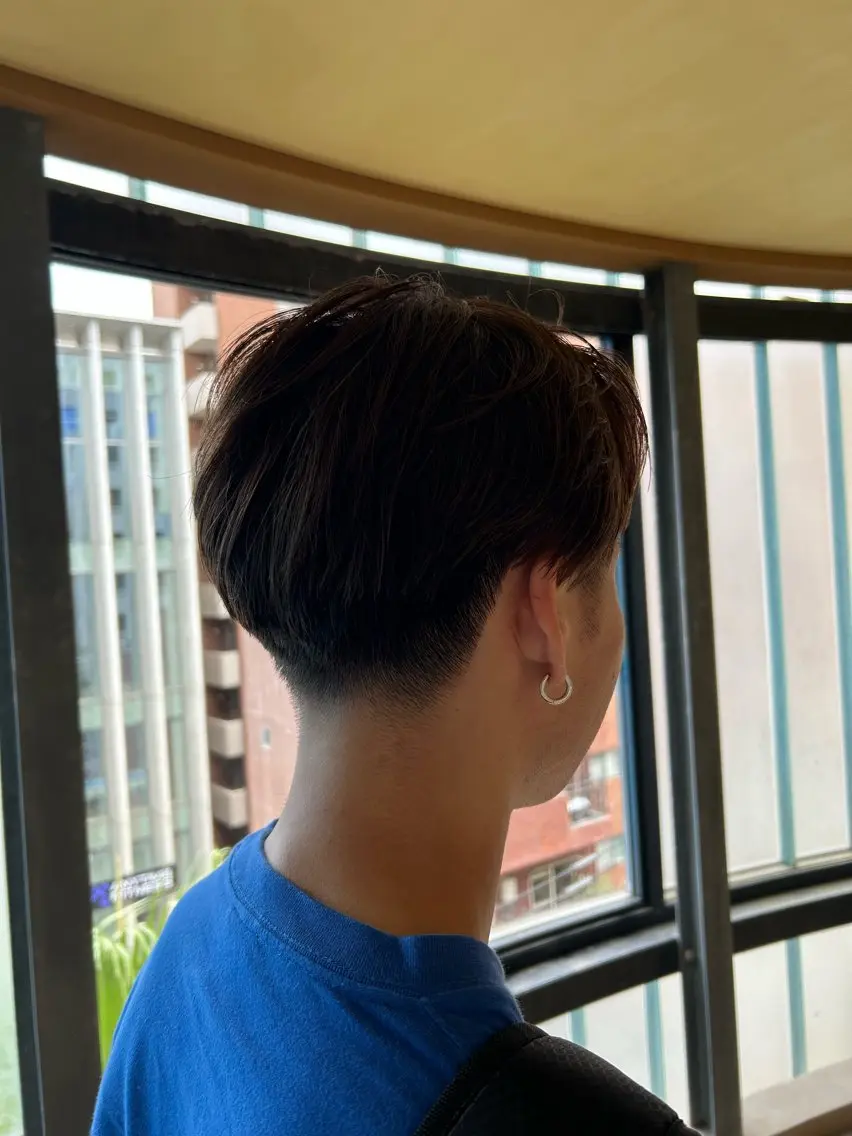 ミディアム カラー メンズ 衛藤 星芭のヘアスタイル