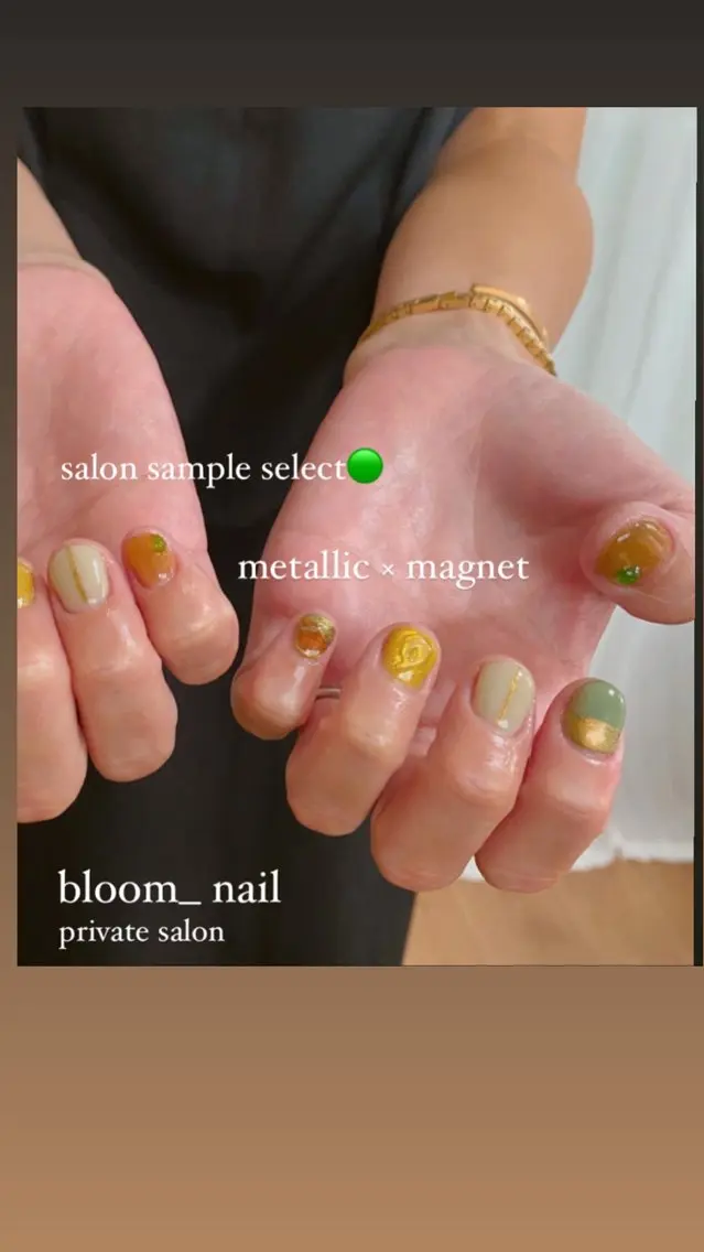 ネイル マグネットネイル ミラーネイル ワンカラーネイル シンプルネイル 黄色 bloom_ nailのネイルデザイン
