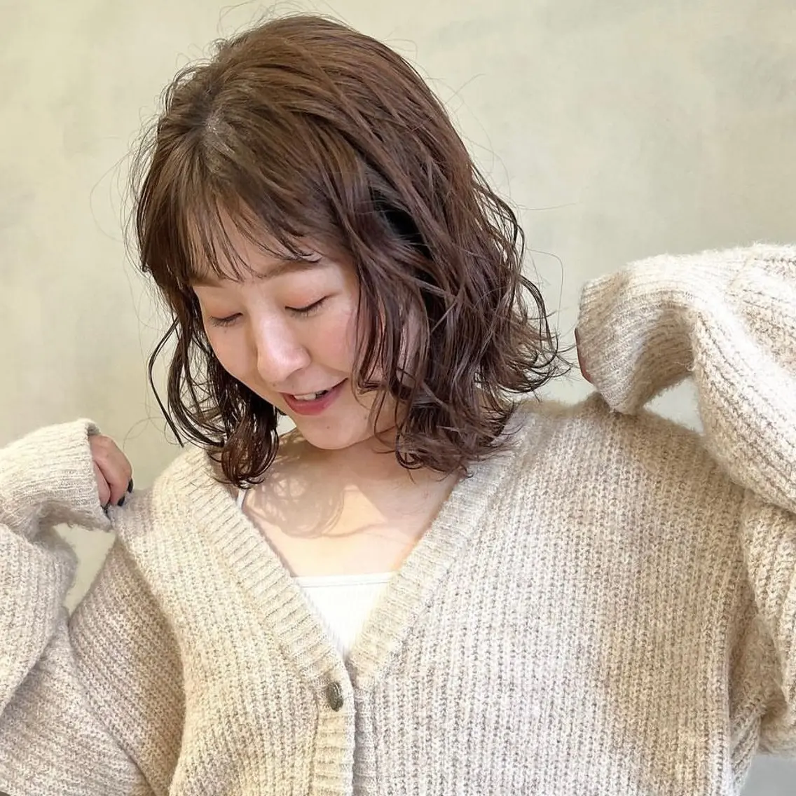 ミディアム カラー ベージュカラー ブリーチ ブリーチなしカラー ヘアカラー オリーブベージュ/ ブリーチなし透明感のヘアスタイル