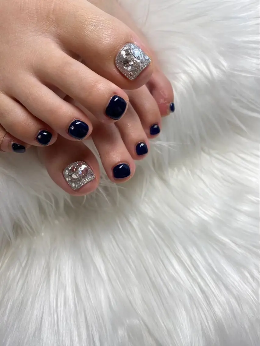 ネイル フットネイル 韓国🩶Y2Kネイル 💫くれはのネイルデザイン