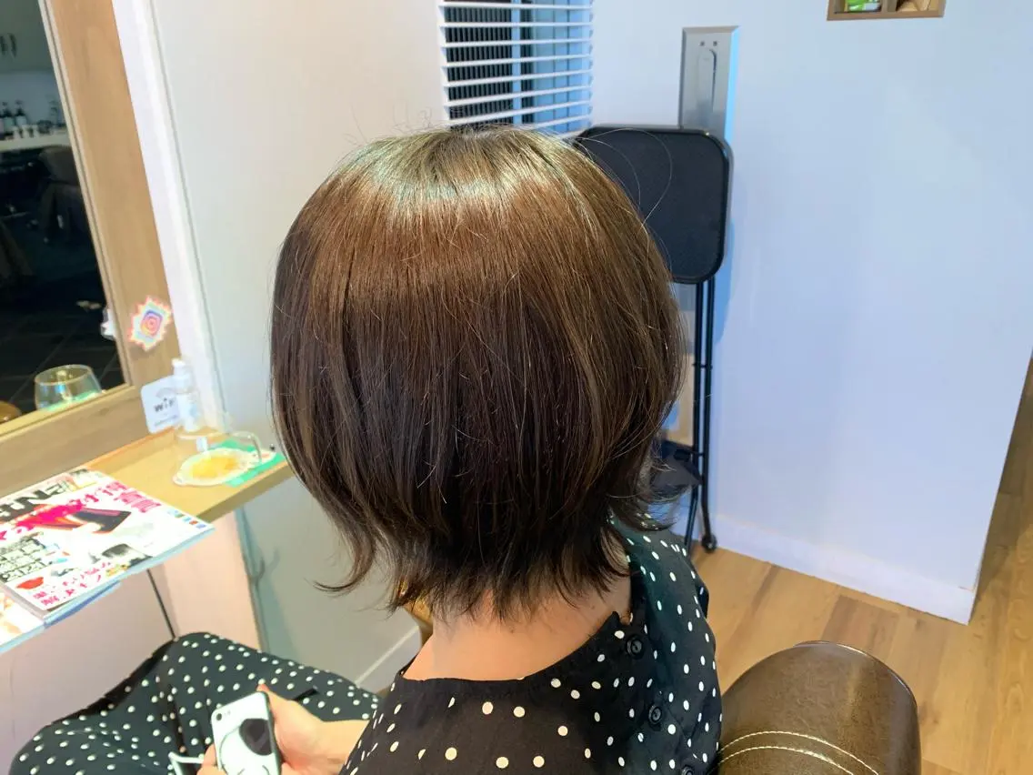 ショート カラー ブルーカラー ブルージュ ヘアカラー トリートメント ツキダテ ユイのヘアスタイル