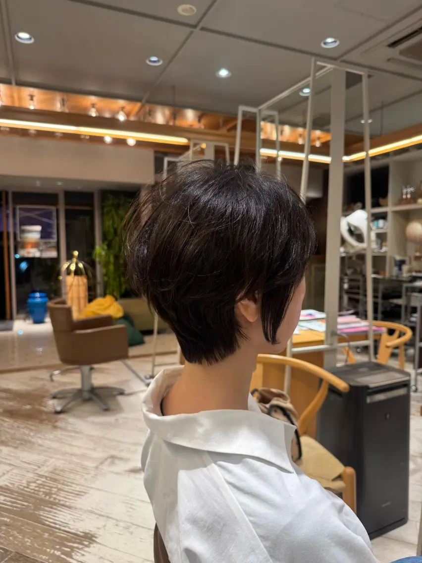 ショート カラー くびれヘア ショートヘア ✨大人ショートヘア ✨ロイのヘアスタイル