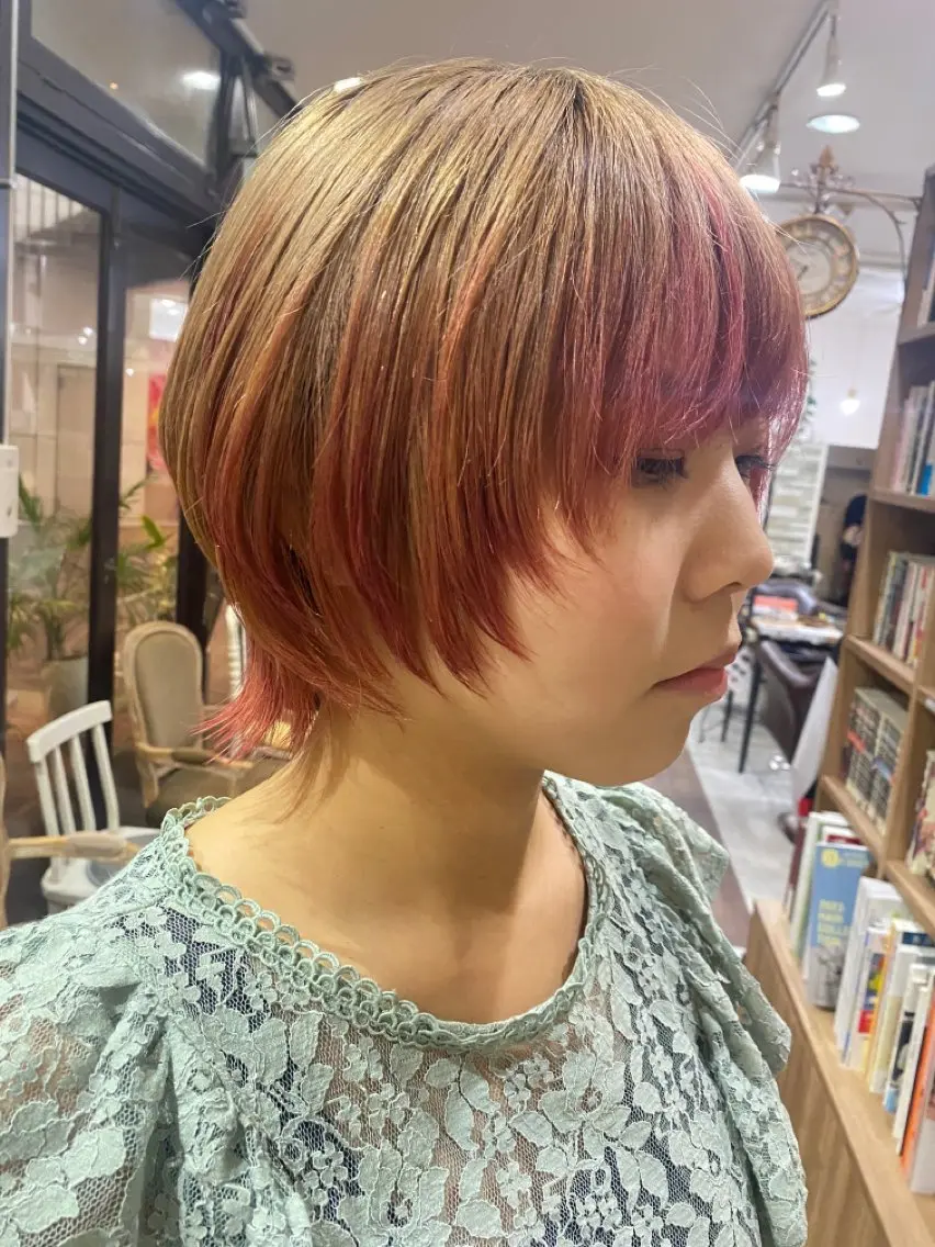 ショート ボブ カット ヘアカラー トリートメント 松村 崇弘のヘアスタイル