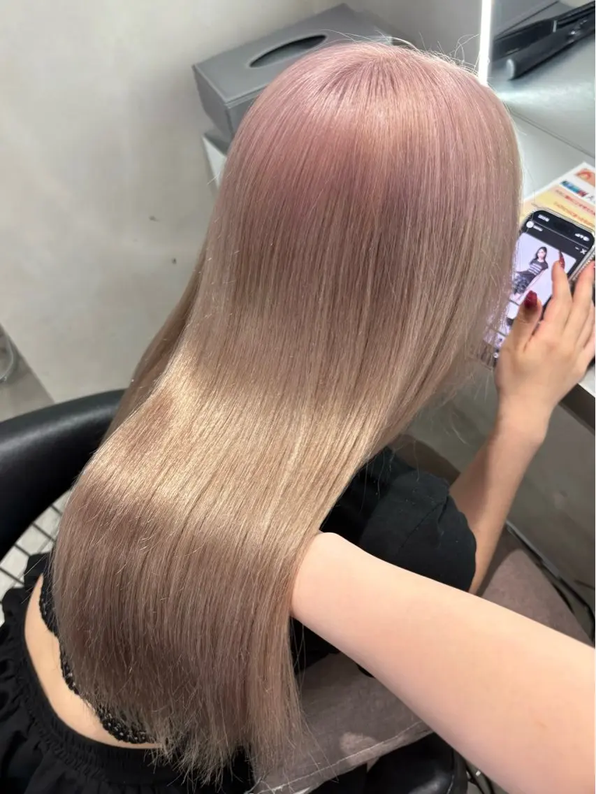 ロング ヘアカラー トリートメント 🤍透明感・上品艶 カラー│フウカのヘアスタイル