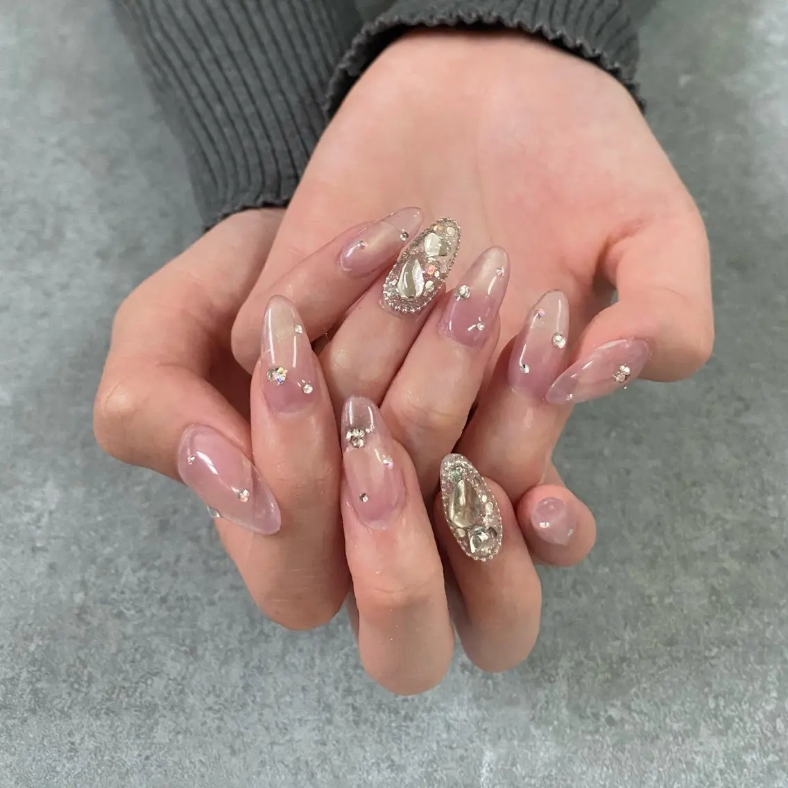 ネイル 春ネイル ストーンネイル ハンドネイル nail salon muuのネイルデザイン