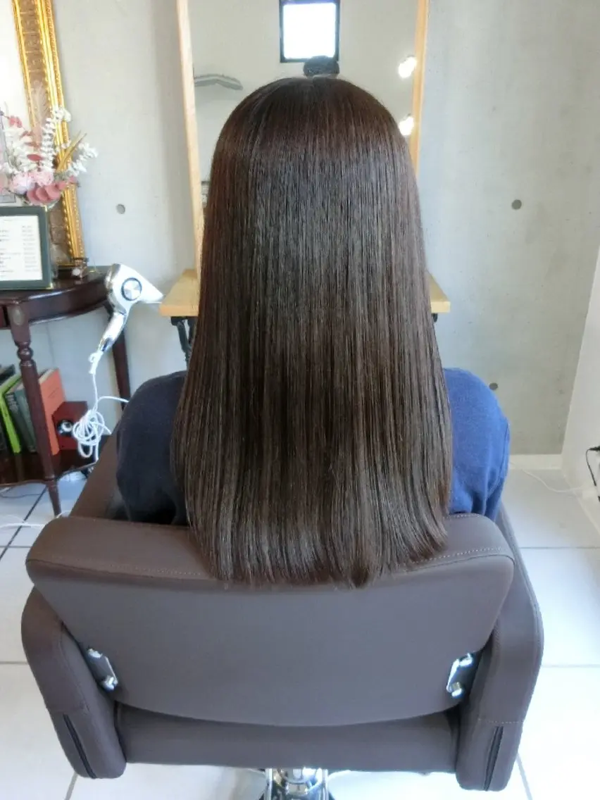 ロング アッシュ アッシュブラウン ma cherie naoのヘアスタイル