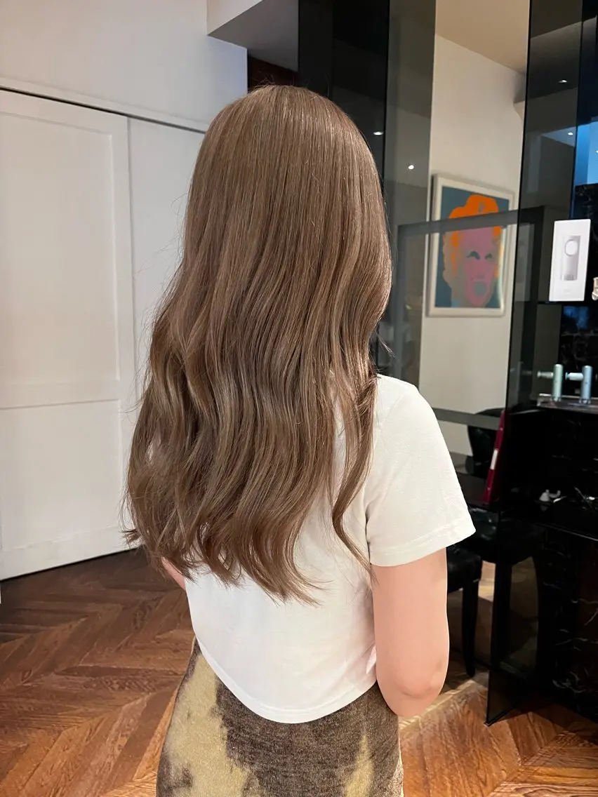 ロング カラー ヘアカラー トリートメント niko RINKAのヘアスタイル