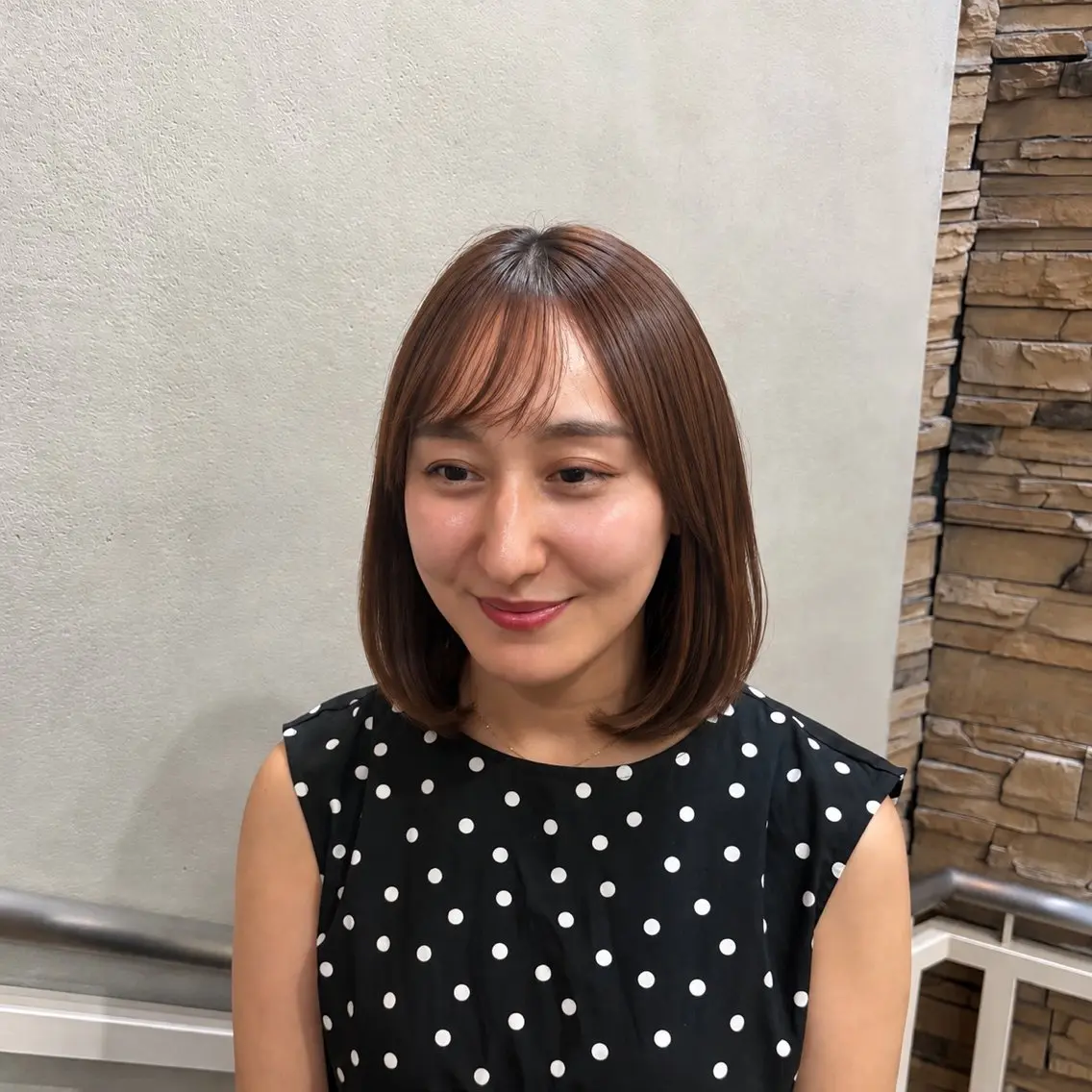 ミディアム ボブ レイヤーカット 髪質改善カラー/ モトタニのヘアスタイル