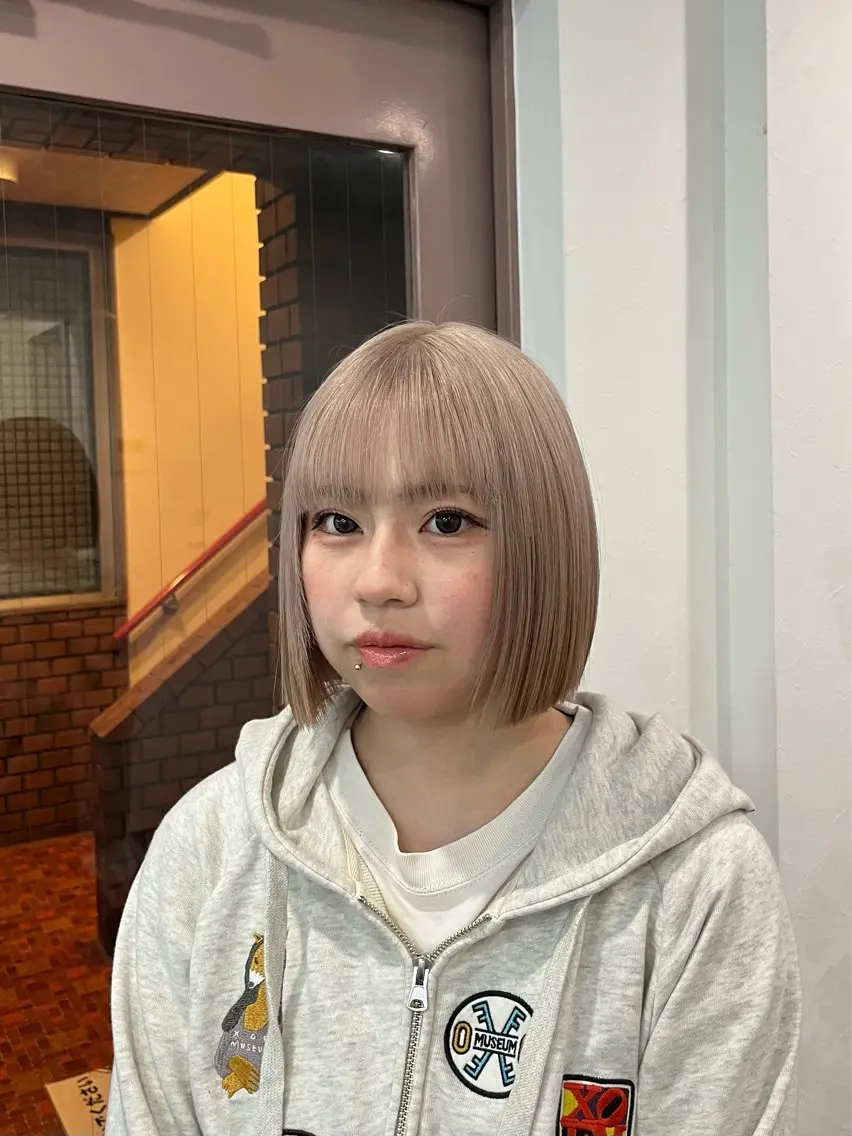 ショート ボブ ヘアカラー ヘアセット ♡なんば🫧透明感 🫧naako♡のヘアスタイル