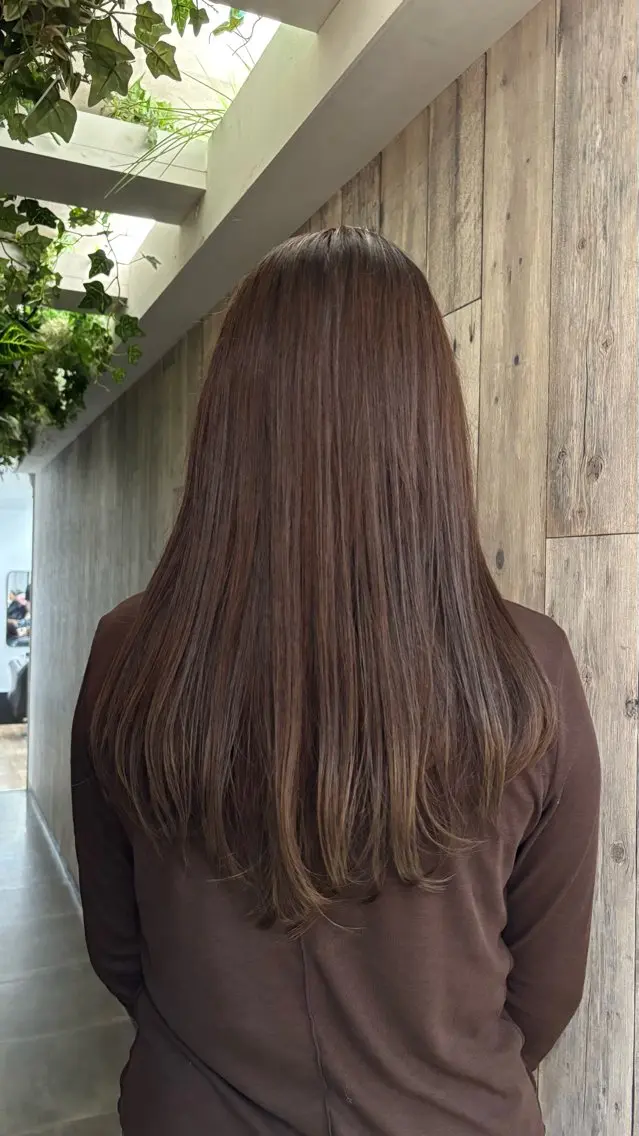 ロング カラー ラベンダーカラー ヘアカラー 濱田 真尋のヘアスタイル