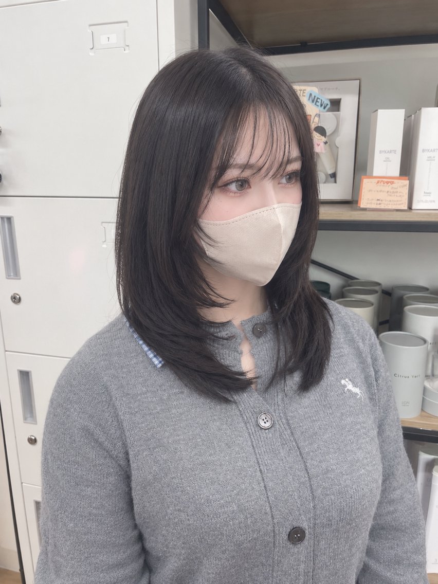 ミディアム カラー ハッシュカット アンサイ 成増のヘアスタイル