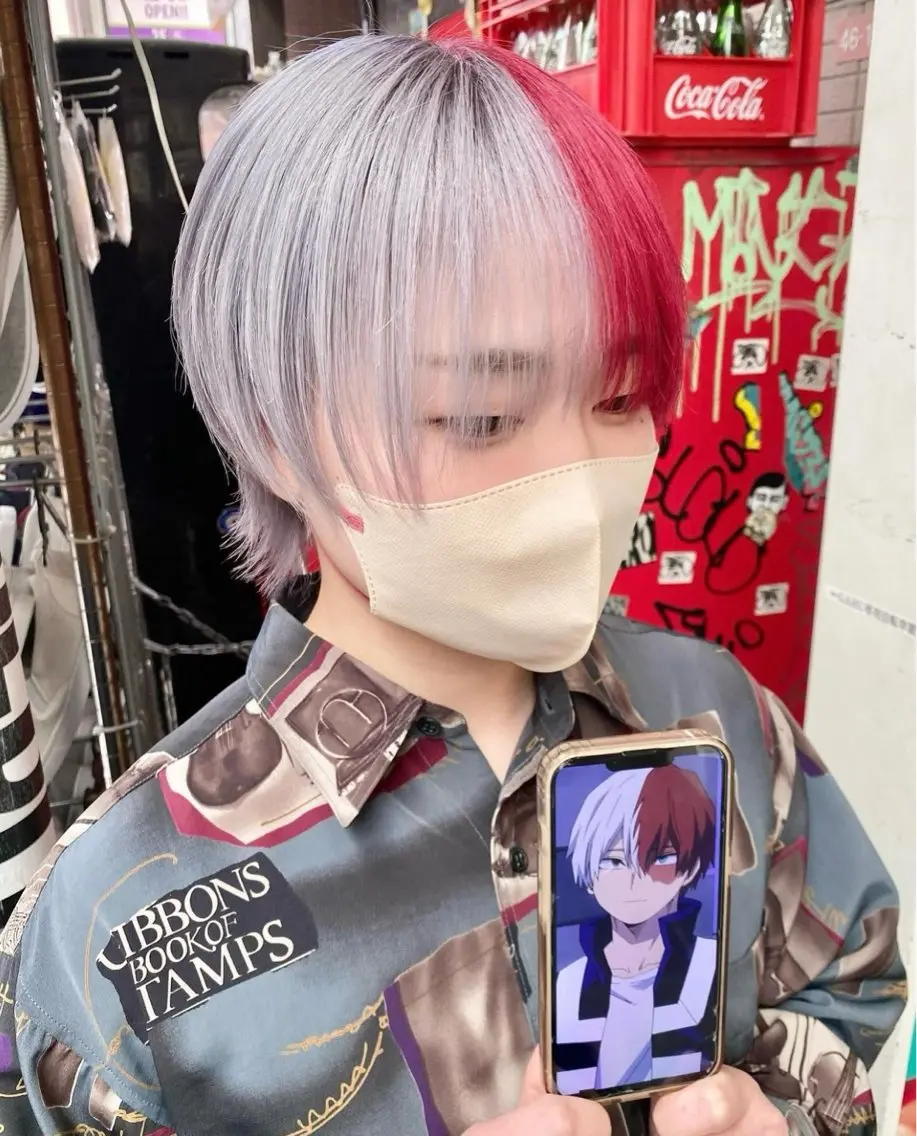 ショート カラー ブリーチ ヘアカラー TSUNO🦖 派手髪/オタク美容師のヘアスタイル