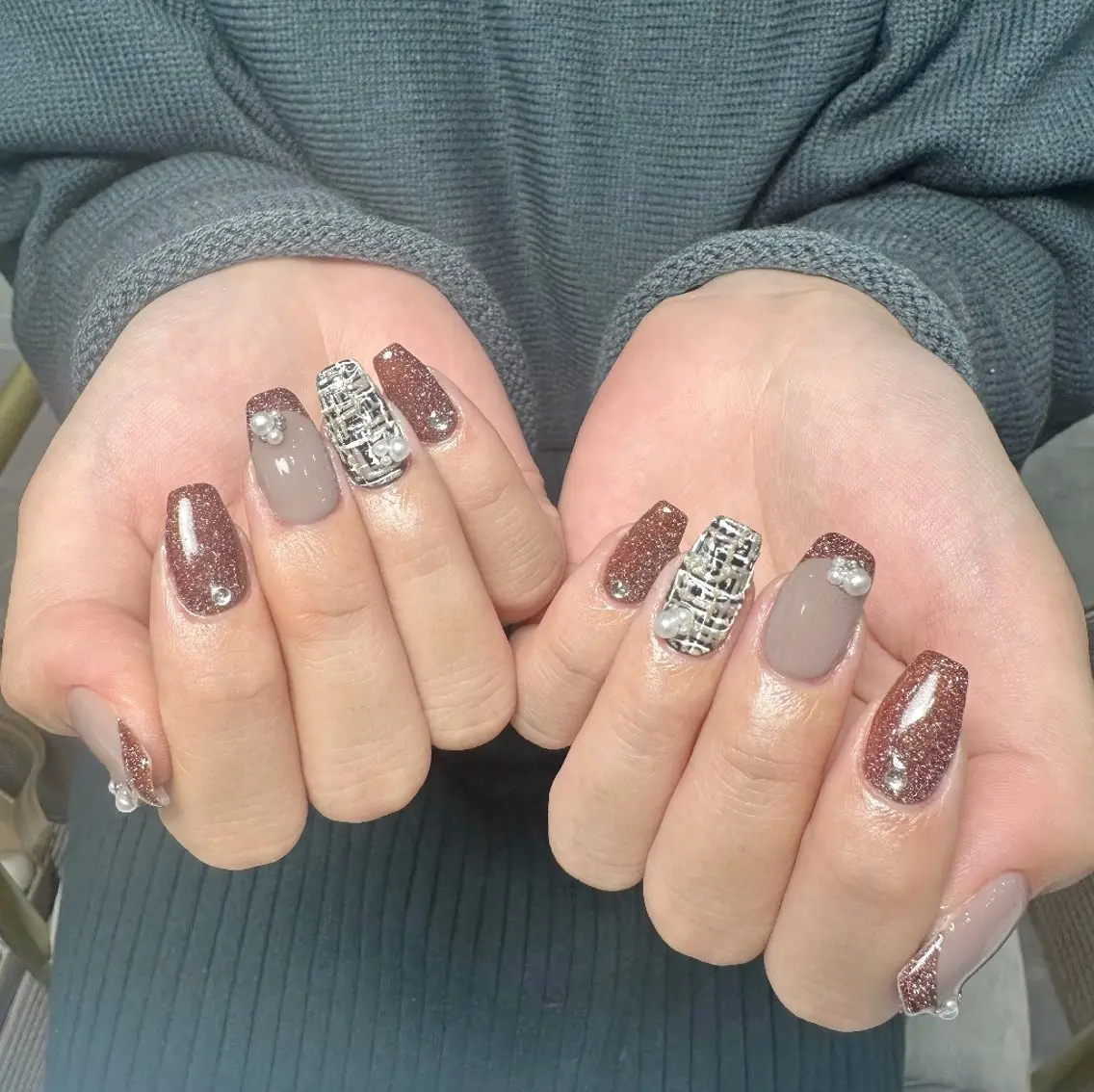 ネイル チークネイル フレンチネイル ジェルネイル ガラスフレンチ キラキラネイル ハンドネイル UM Nail Salonのネイルデザイン