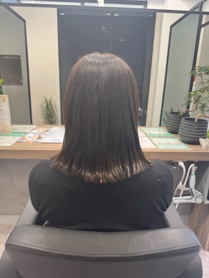 ミディアム アッシュ アッシュグレー ボブ カット ヘアカラー 高橋 廉人のヘアスタイル