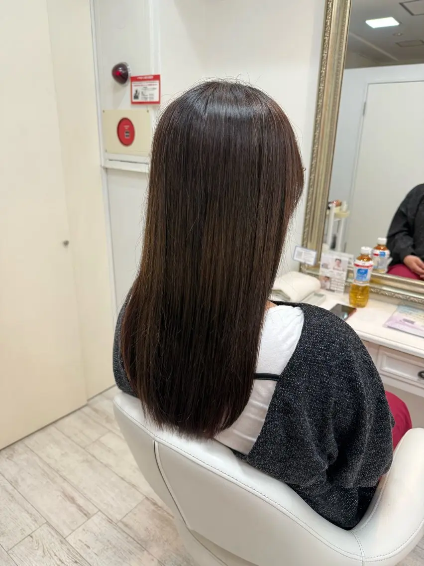 ロング 酸性ストレート 縮毛矯正 トリートメント 新籾 尚哉のヘアスタイル