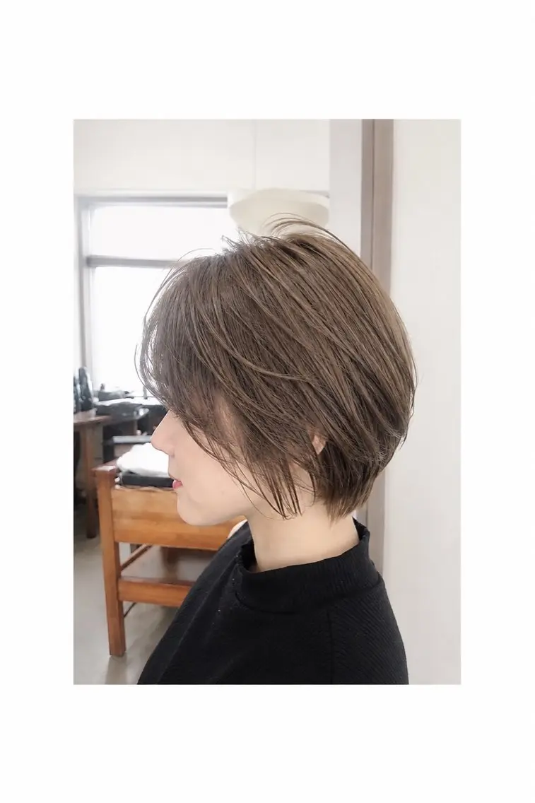 ショート レイヤーカット ショートヘア 髙木 みのりのヘアスタイル