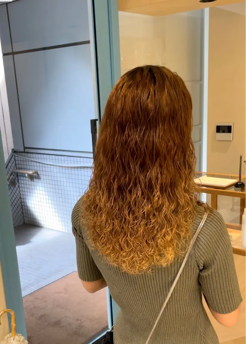 セミロング カット パーマ トリートメント 大石 陽菜のヘアスタイル