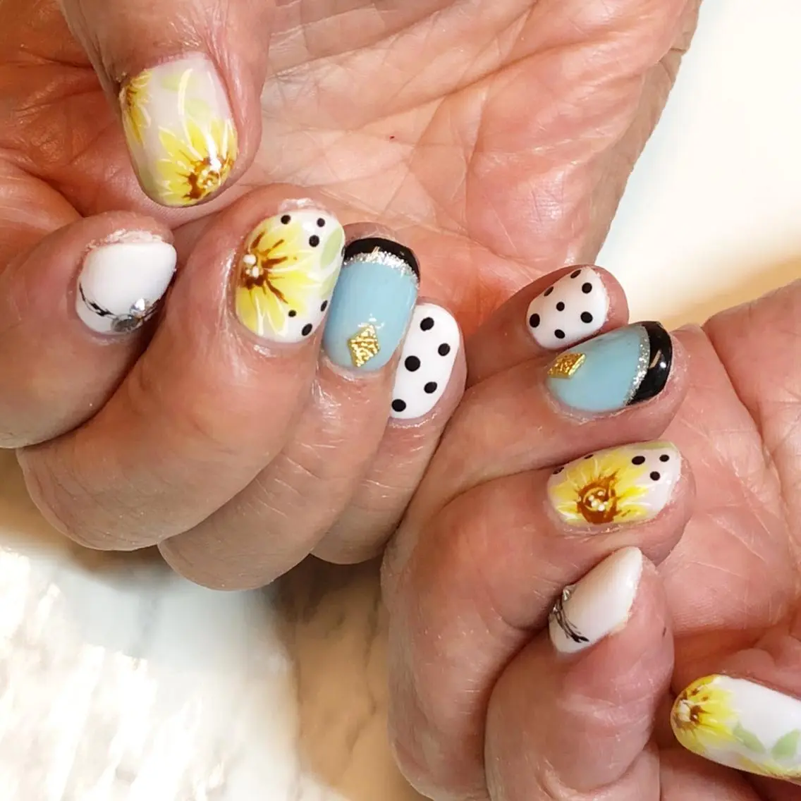 ネイル 夏ネイル KIREIE NAILSのネイルデザイン