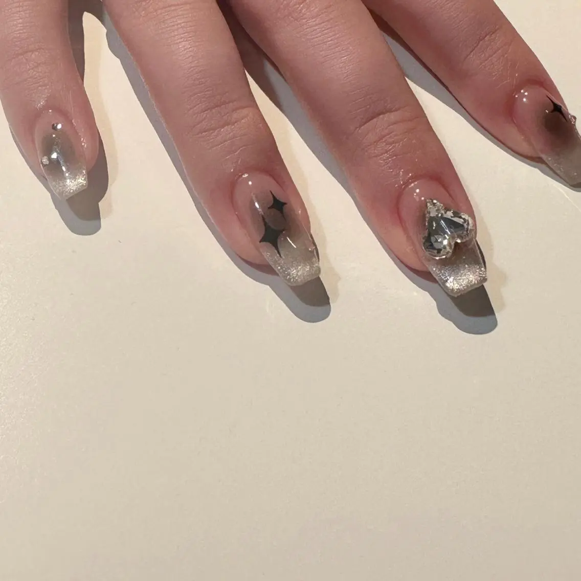 ネイル チークネイル マグネットネイル tsugi nailのネイルデザイン