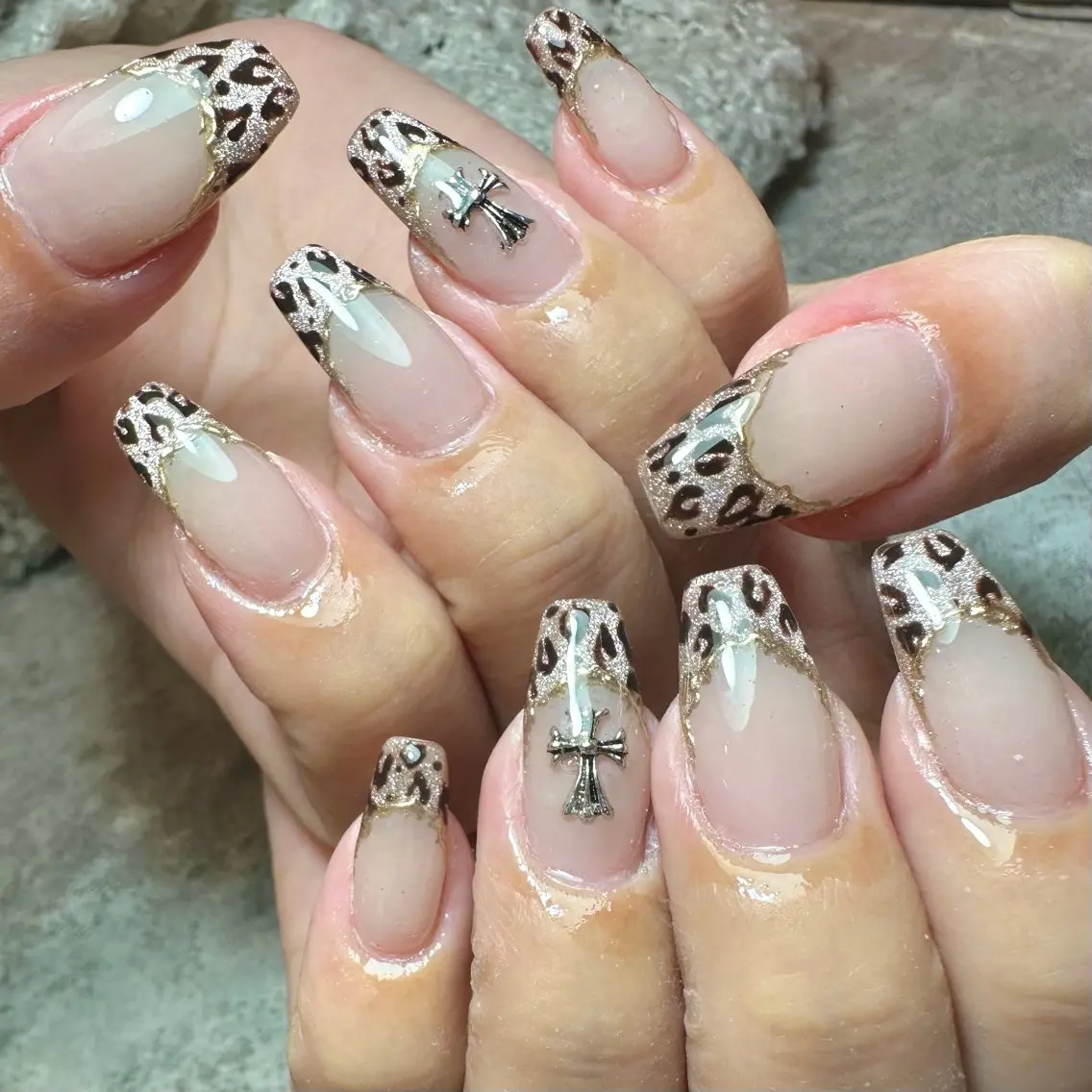 ネイル アニマル柄 フレンチネイル Mii nailのネイルデザイン