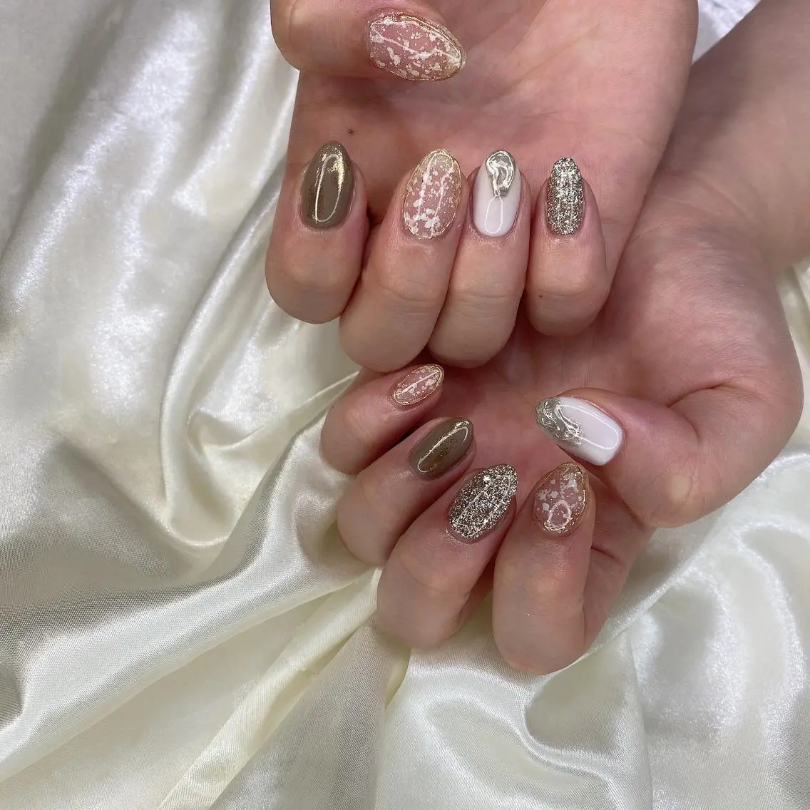 ネイル ハンドネイル 西岡 杏のネイルデザイン