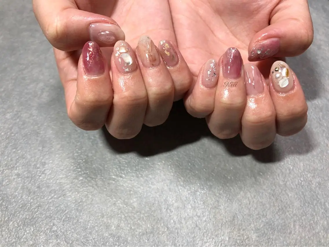 ネイル ピンク ハンドネイル フットネイル kiii.__ ✴︎*のネイルデザイン