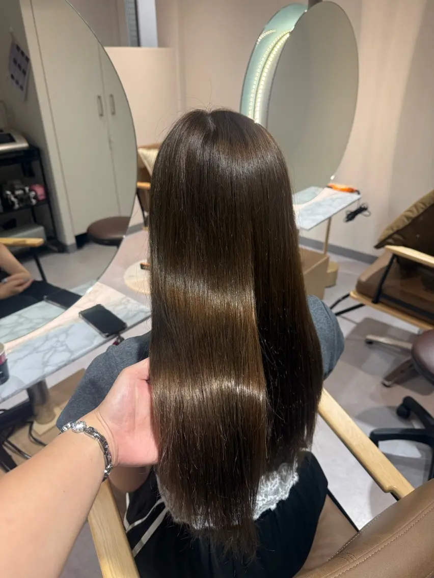 ロング カット ヘアカラー 山口 ななみのヘアスタイル
