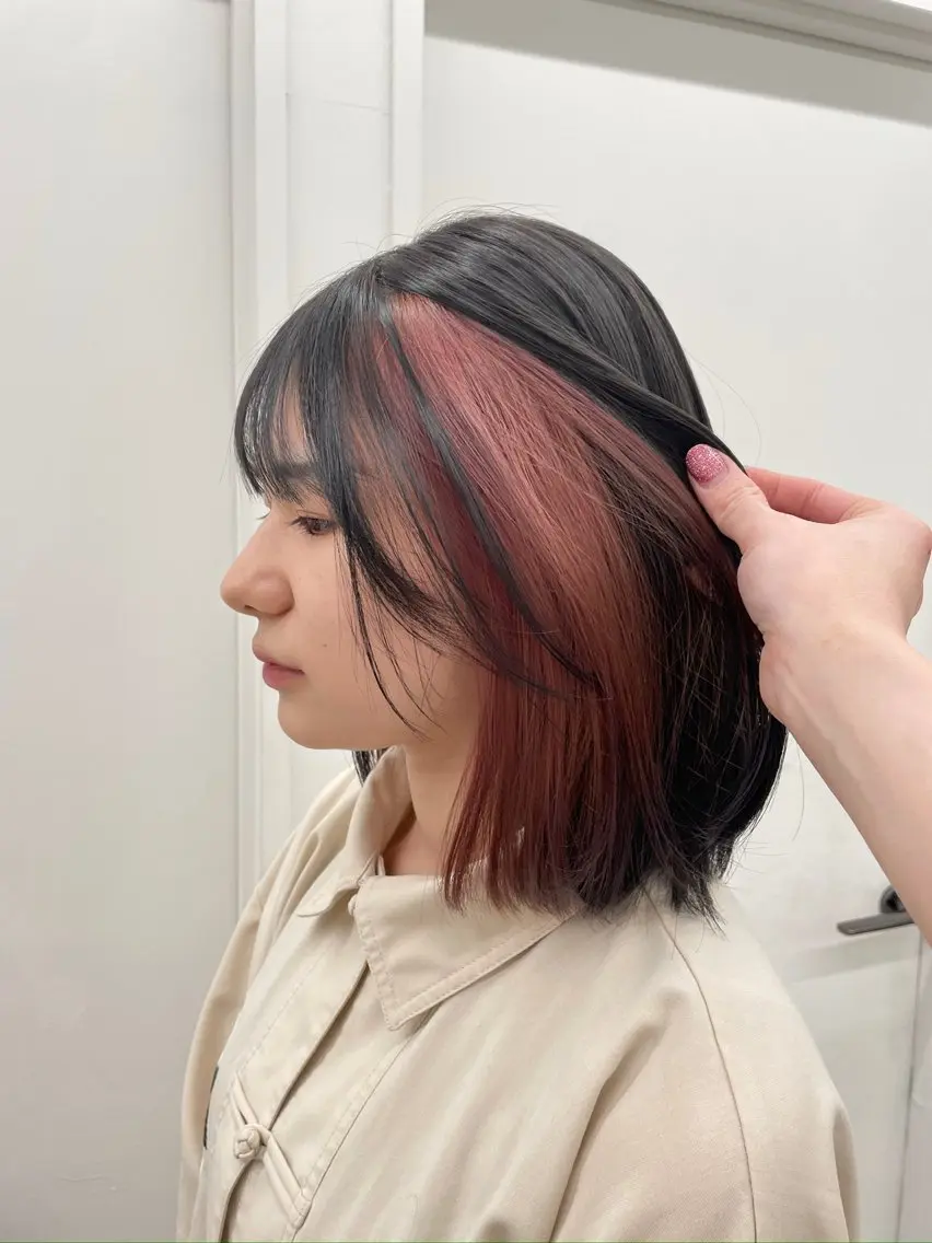ショート 盛れる透明感カラー momokaのヘアスタイル