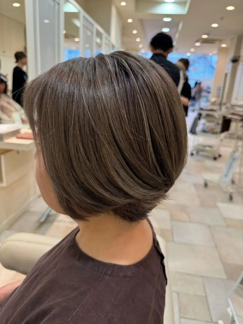 ショート カラー カット ヘアカラー 須賀 一美のヘアスタイル