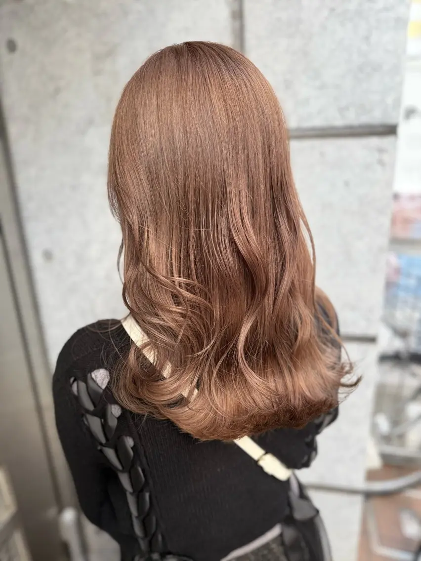 セミロング カラー ヘアアレンジ ベージュカラー ブリーチ ミルクティーベージュ カット ヘアカラー トリートメント 👑指名率No.1 👑坂口飛翔のヘアスタイル