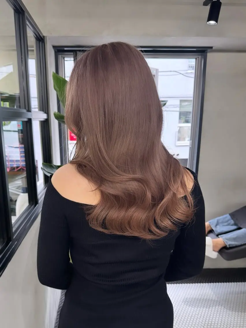 ロング カラー アッシュ ベージュカラー ブリーチ ケアブリーチ ダブルカラー ヘアカラー トリートメント 透明感カラー 💋🩷りなのヘアスタイル