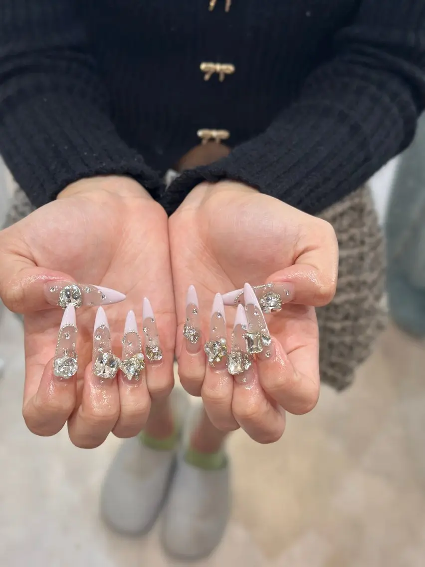 ネイル ジェルネイル 韓国ネイル 持ち込み シンプルネイル ワンホンネイル ハンドネイル 🎀Aura. Yurachanのネイルデザイン