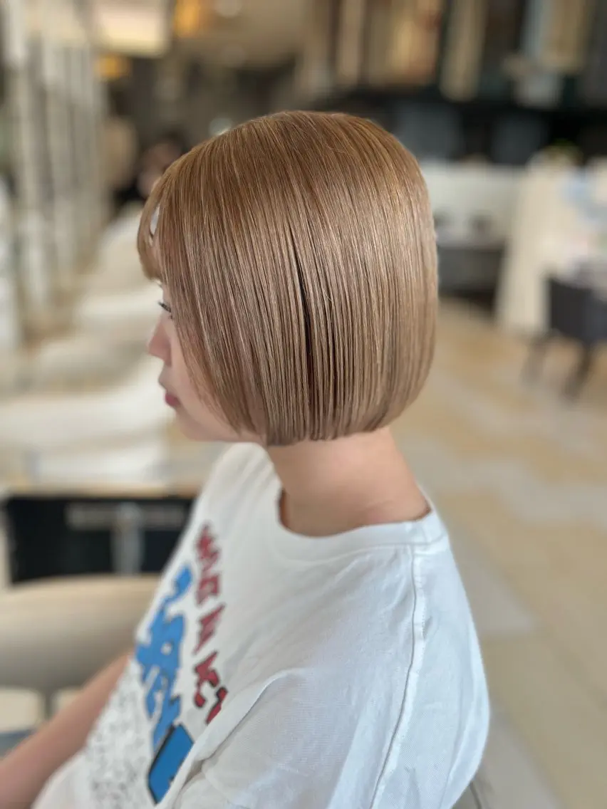 ショート カット ヘアカラー 村崎 美彩希のヘアスタイル