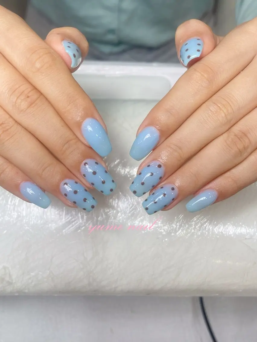 ミディアム ヒエン NAILのネイルデザイン