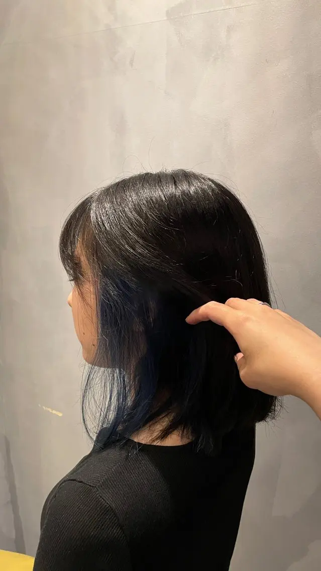 セミロング カラー ブルーカラー インナーカラー りん/神楽坂 カットモデル募集💈のヘアスタイル