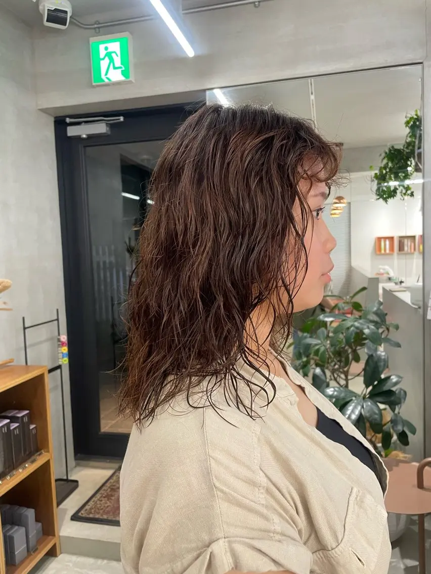 ミディアム パーマ カット パーマ 鶴井 美空のヘアスタイル