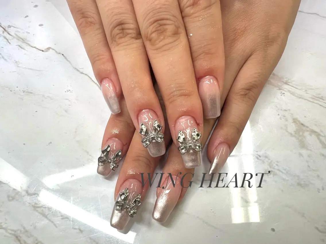 ネイル I. AYUMIのネイルデザイン
