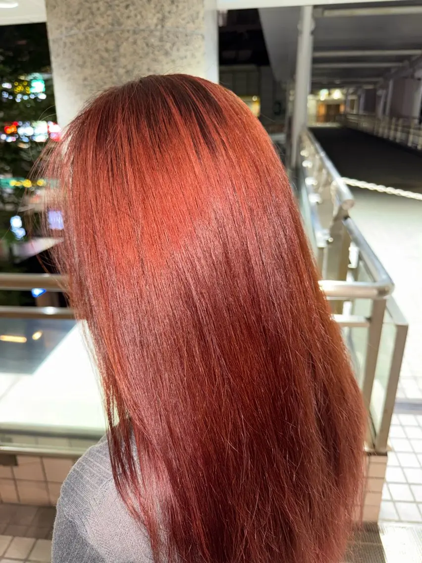 カラー レッドカラー ヘアカラー 透明感カラー🤍 𝑹𝒖𝒏𝒂🐰のヘアスタイル