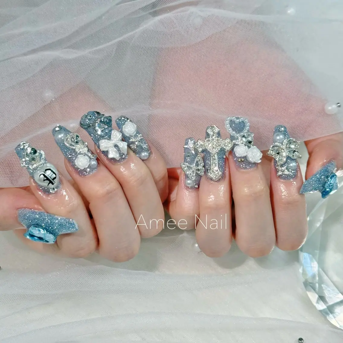 ネイル オーロラネイル クリアネイル フラッシュネイル ジェルネイル グラデーション ハンドネイル Amee Nail Salonのネイルデザイン