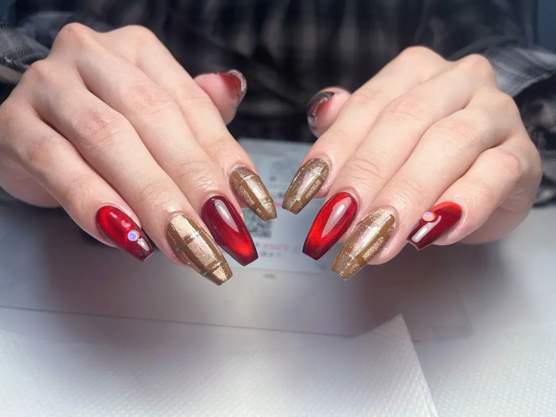 ネイル 成人式 フラッシュネイル フットネイル ジェルネイル 卒業式 ハンドネイル ハンドケア 心斎橋Mione nail salonのネイルデザイン