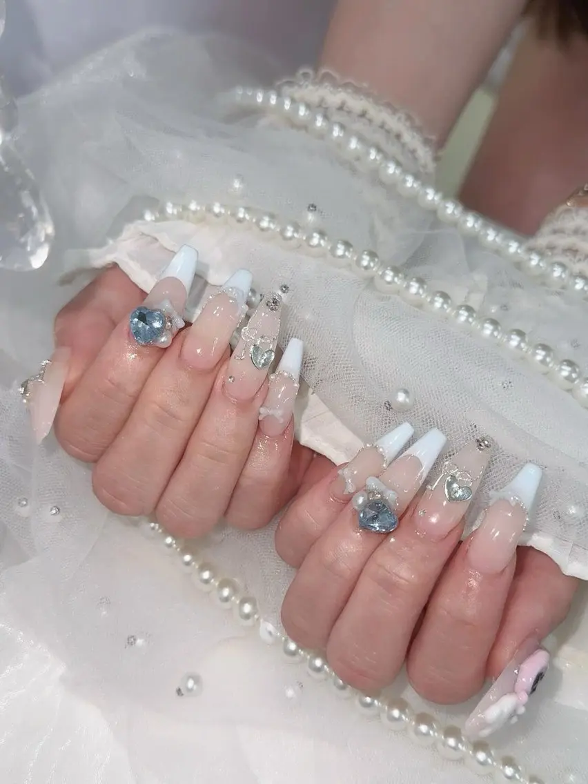 ネイル 長さ出し フレンチネイル グラデーション 韓国ネイル ロングネイル ハンドネイル Josie nail salonのネイルデザイン