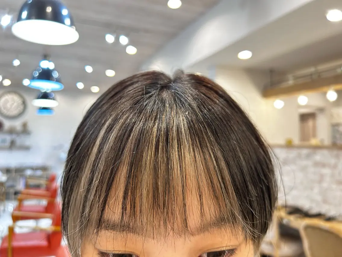 カラー 西郷 友菜のヘアスタイル