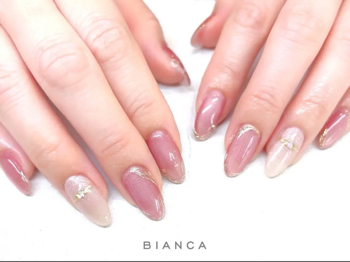 ネイル ハンドネイル Bianca Mikuのネイルデザイン