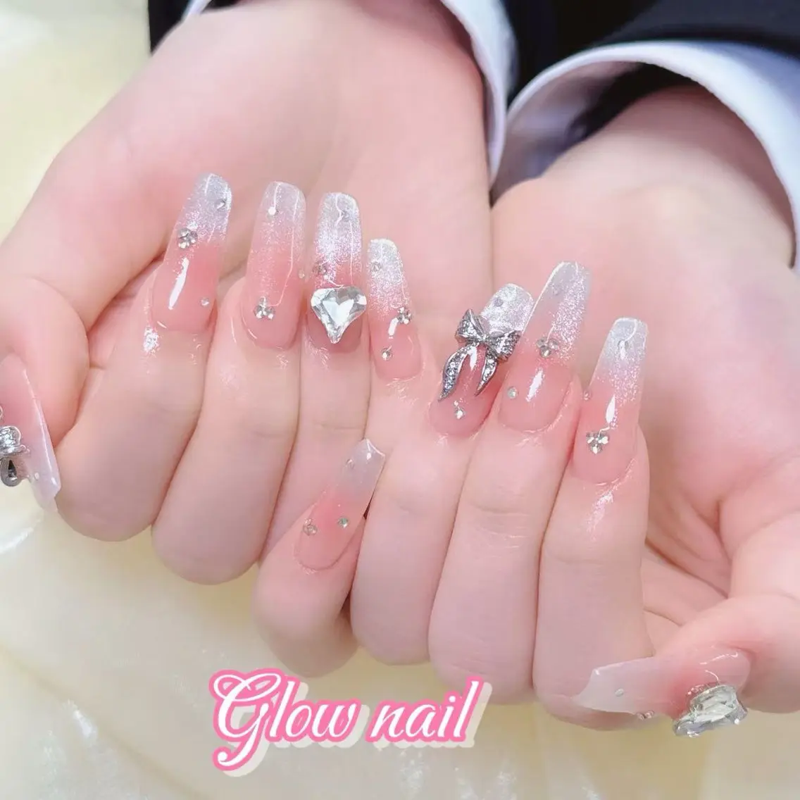 ネイル Glow Nail スカルプ専門店のネイルデザイン