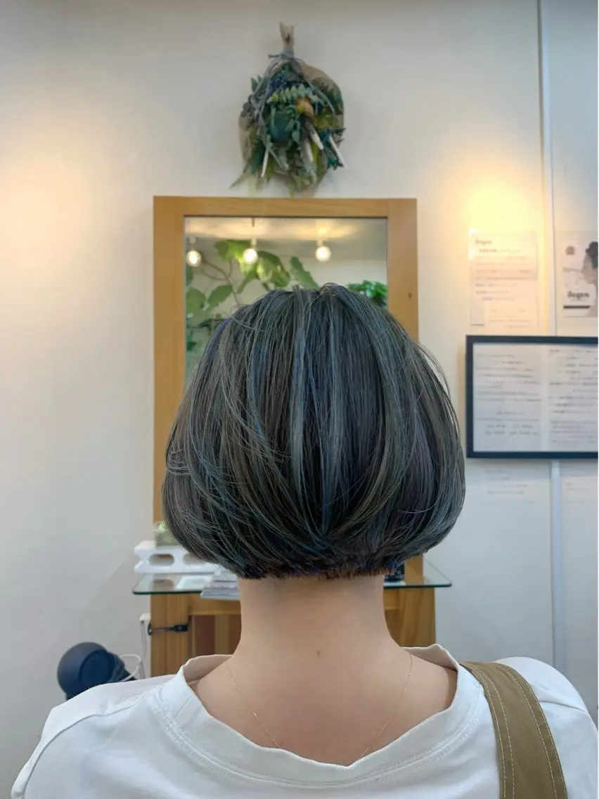ショート ボブ ハイライト hama yukiのヘアスタイル