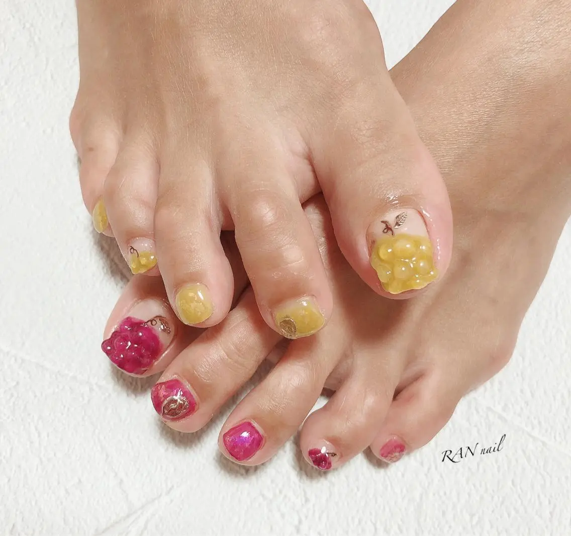 ネイル フットネイル オフィスネイル 夏ネイル ハンドネイル フットネイル RAN nailのネイルデザイン