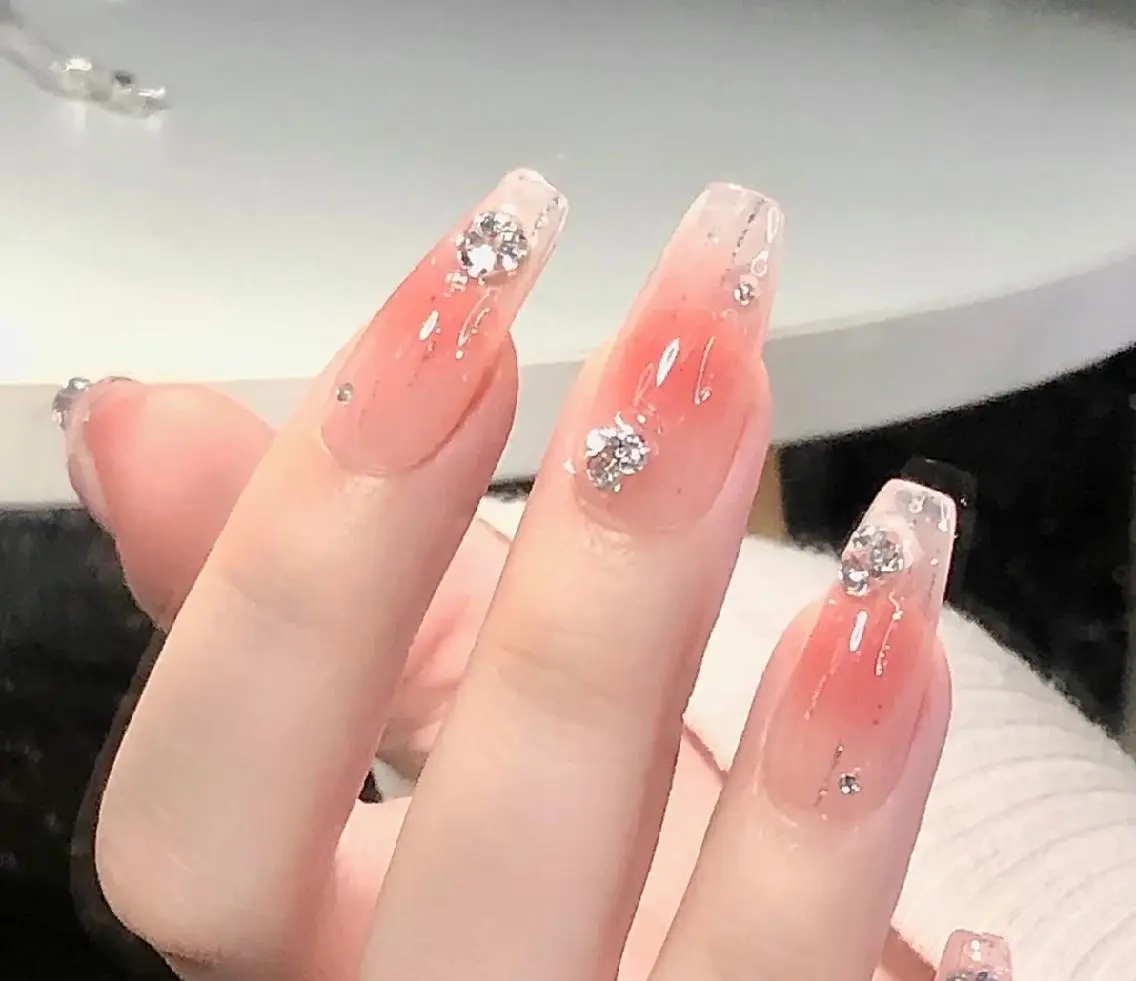 ネイル Theone栄店 田口のネイルデザイン