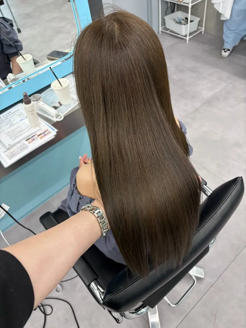 ロング 切りっぱなしボブ ボブ 顔まわりレイヤー 顔周りカット 髪質改善 kyon🎀 透明感カラー/西梅田のヘアスタイル